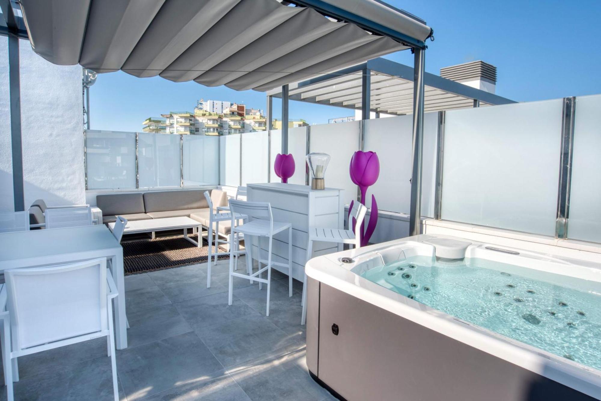 Апартаменти Penthouse On The First Line Платжа-д'Ару Екстер'єр фото